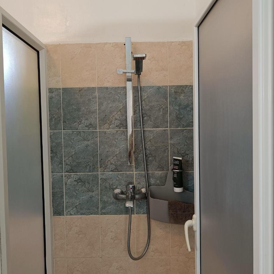 The Coastal Apartment Flic en Flac Bagian luar foto